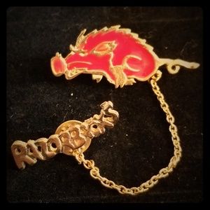 1970s Vintage Arkansas Razorback Broach Pin.